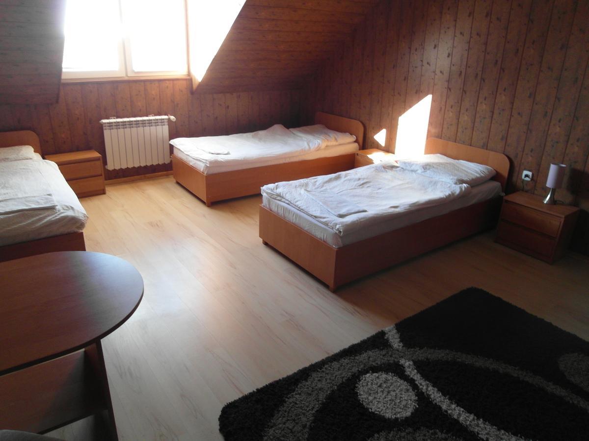 Pomorska Zajazd Restauracja Czaplinek Bagian luar foto